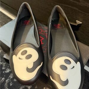 Black Ghost Flats